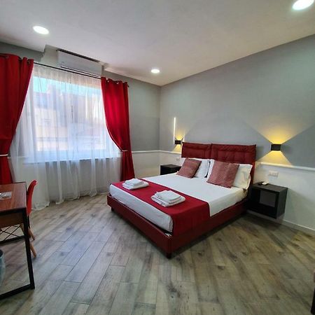 Dimorra Boutique Rooms เนเปิลส์ ภายนอก รูปภาพ