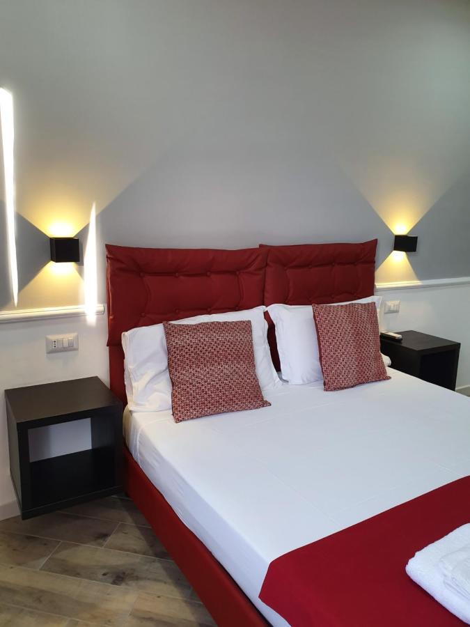 Dimorra Boutique Rooms เนเปิลส์ ภายนอก รูปภาพ